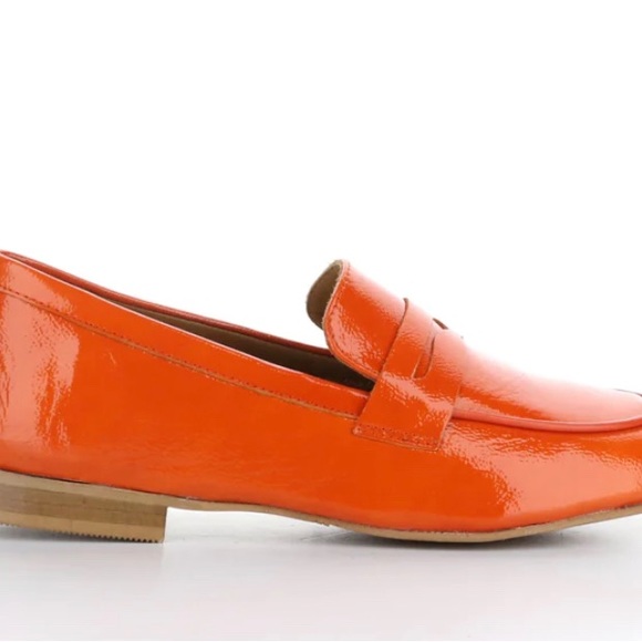 Bos. & Co.
JENA DEEP ORANGE ROUND TOE SHOES - Picture 2 of 4
